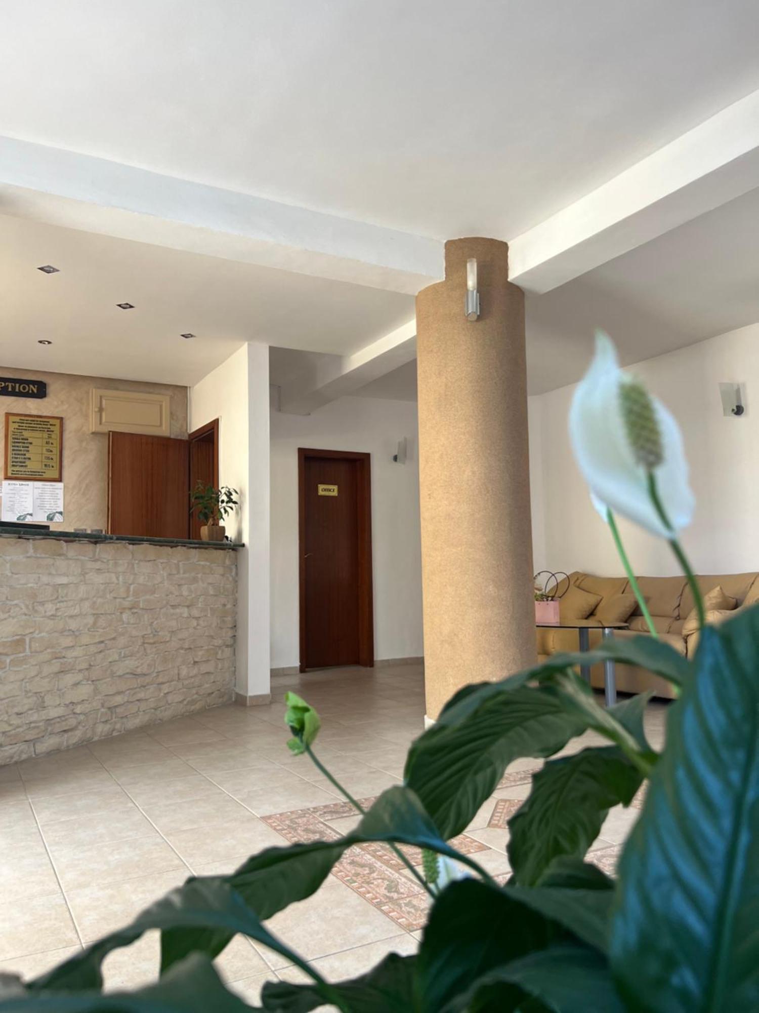 Family Hotel Milev Sveti Vlas Exterior photo