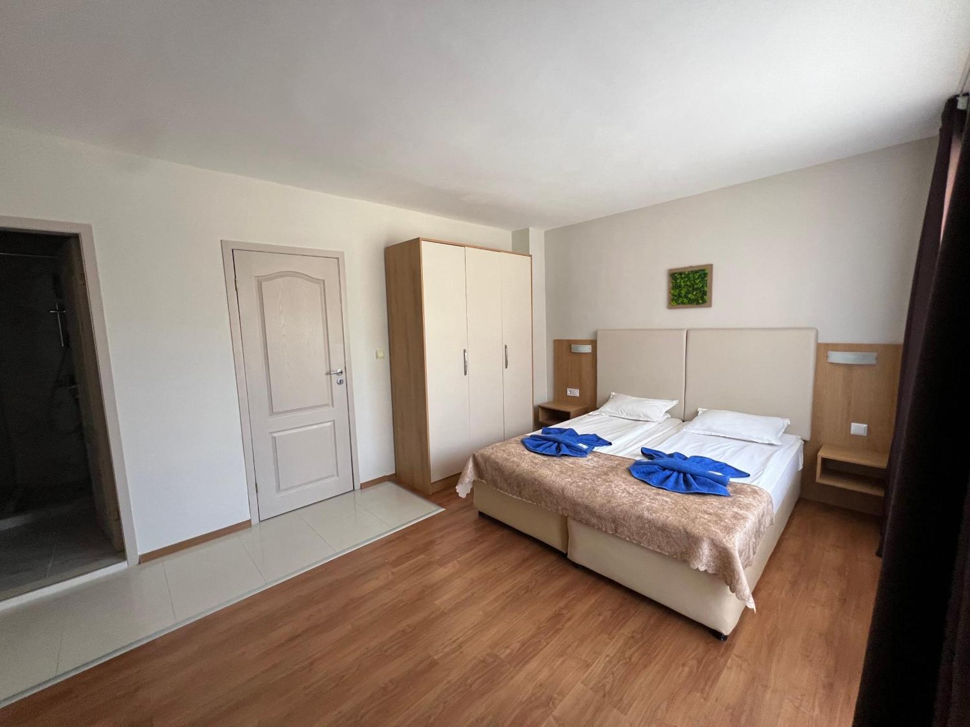 Family Hotel Milev Sveti Vlas Exterior photo