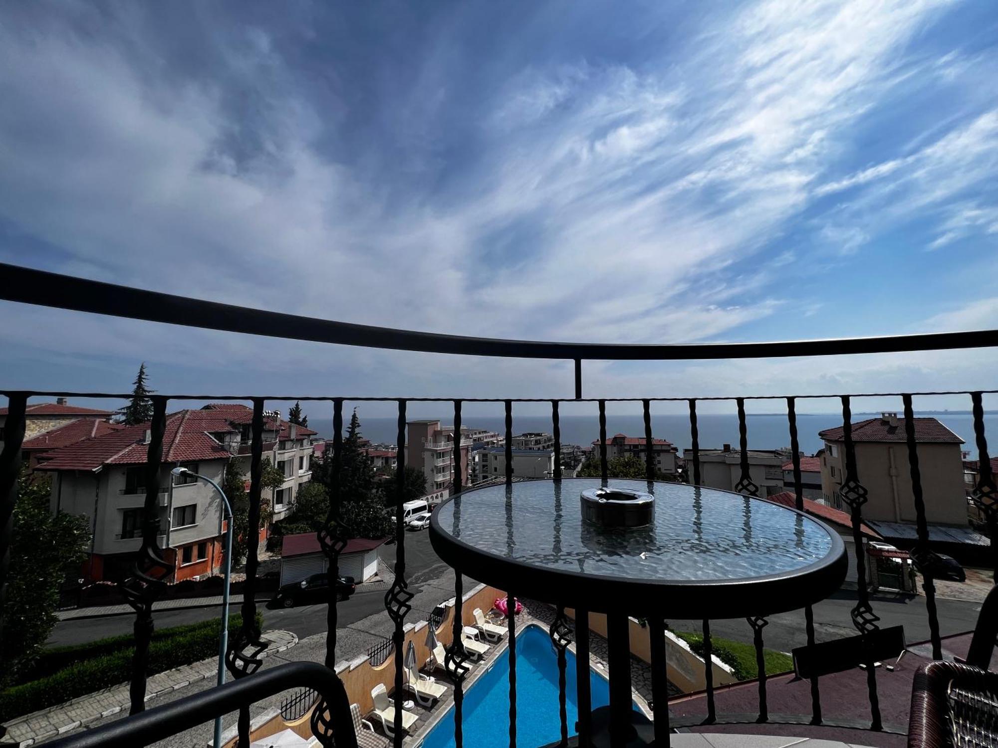 Family Hotel Milev Sveti Vlas Exterior photo