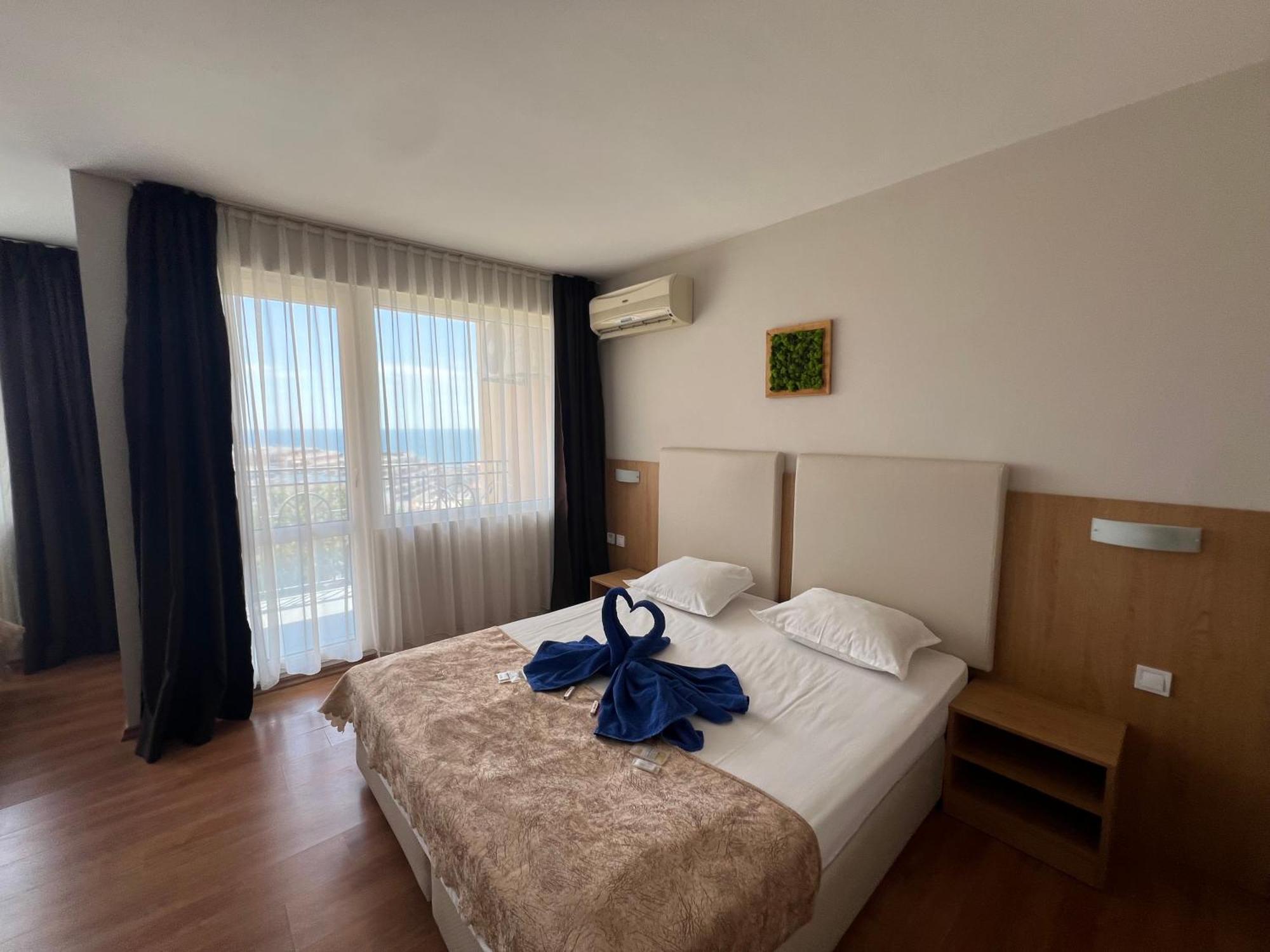 Family Hotel Milev Sveti Vlas Exterior photo